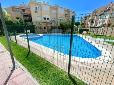 Bungalow mit Pool zum Verkauf in Villamontes - Boqueres