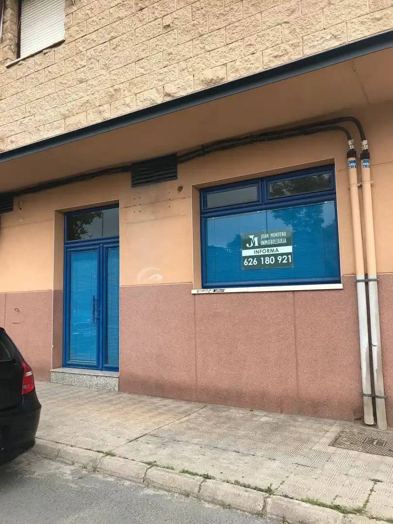 Gewerbefläche zur Miete in Calle Estacion 60, imagen 2