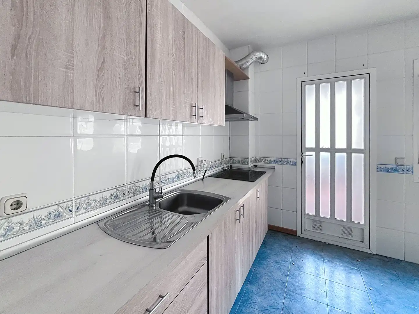 Küche von Wohnung zum Verkauf in El Ejido mit Terrasse und Balkon