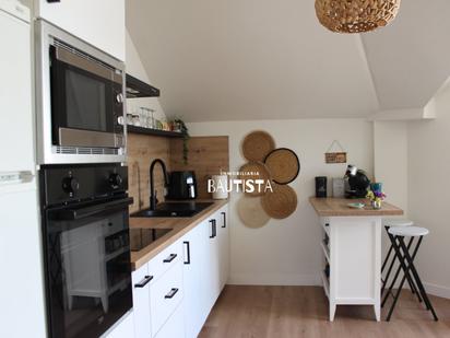 Kitchen of Attic for sale in Valdepeñas  with Heating, Terrace and Furnished