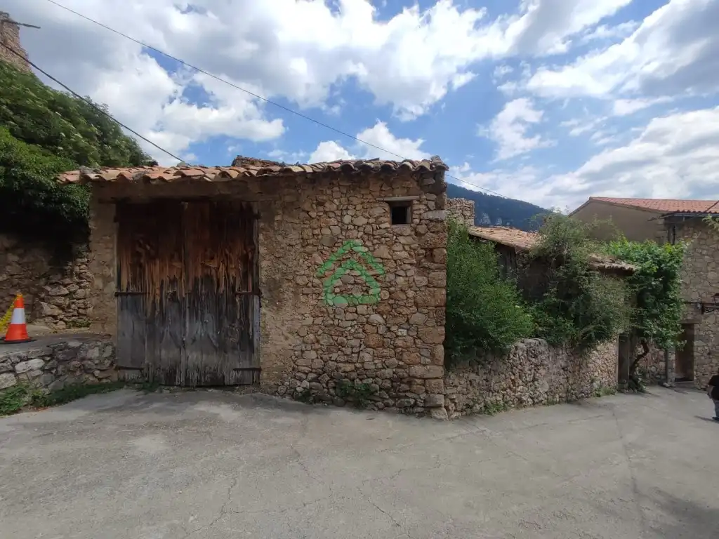 Vista exterior de Casa o xalet en venda en La Vansa i Fórnols