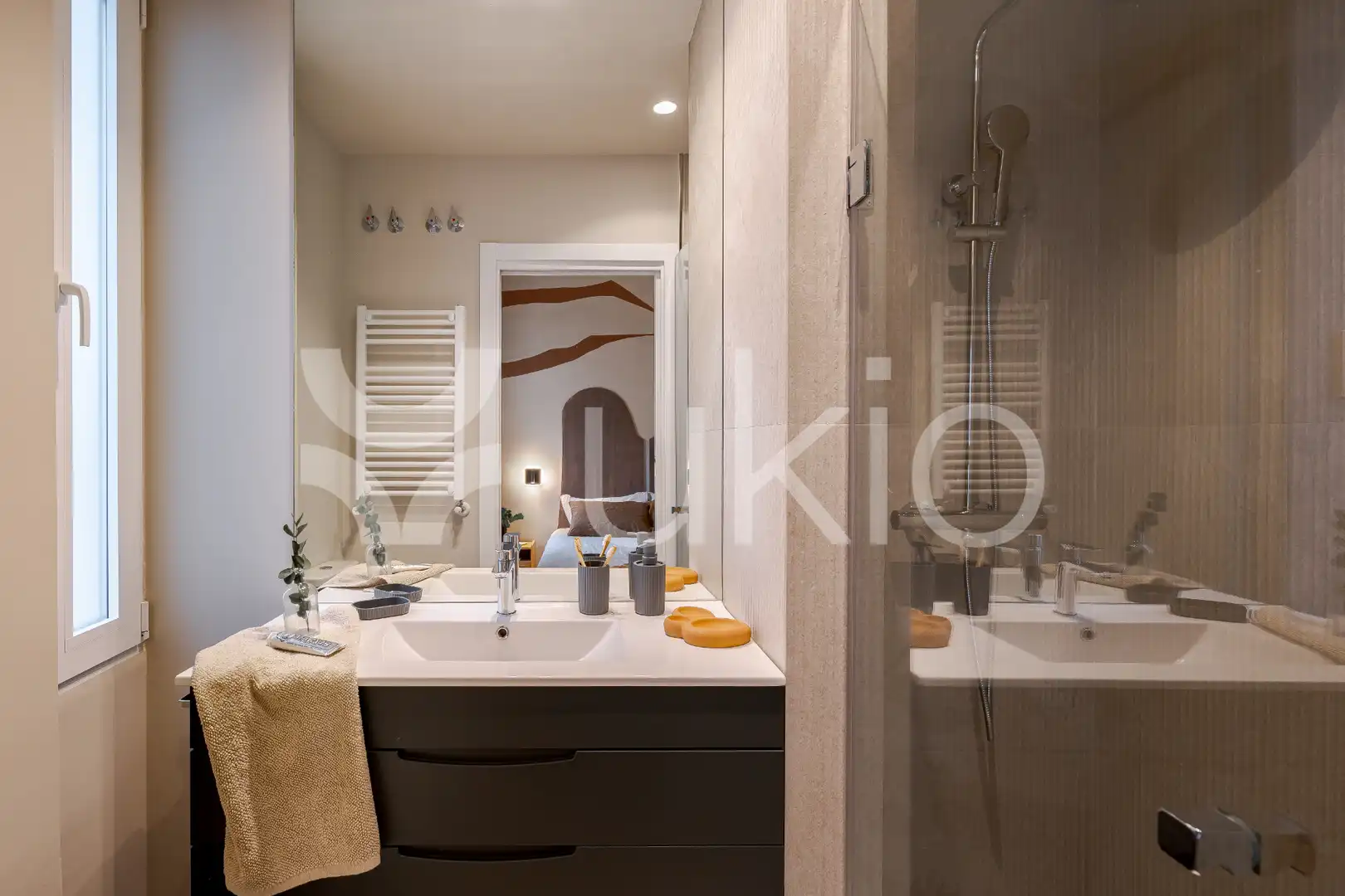 Bany de Apartament de lloguer en Madrid amb Aire condicionat, Calefacció i Terrassa