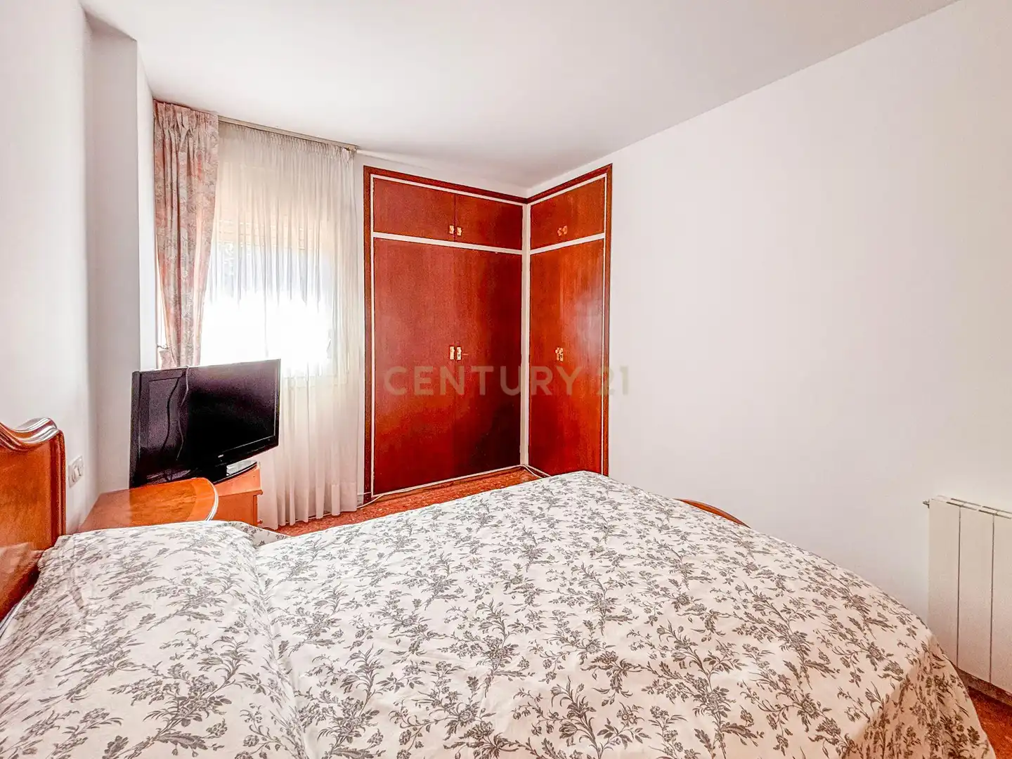 Dormitori de Apartament en venda en Esplugues de Llobregat amb Balcó i Alarma