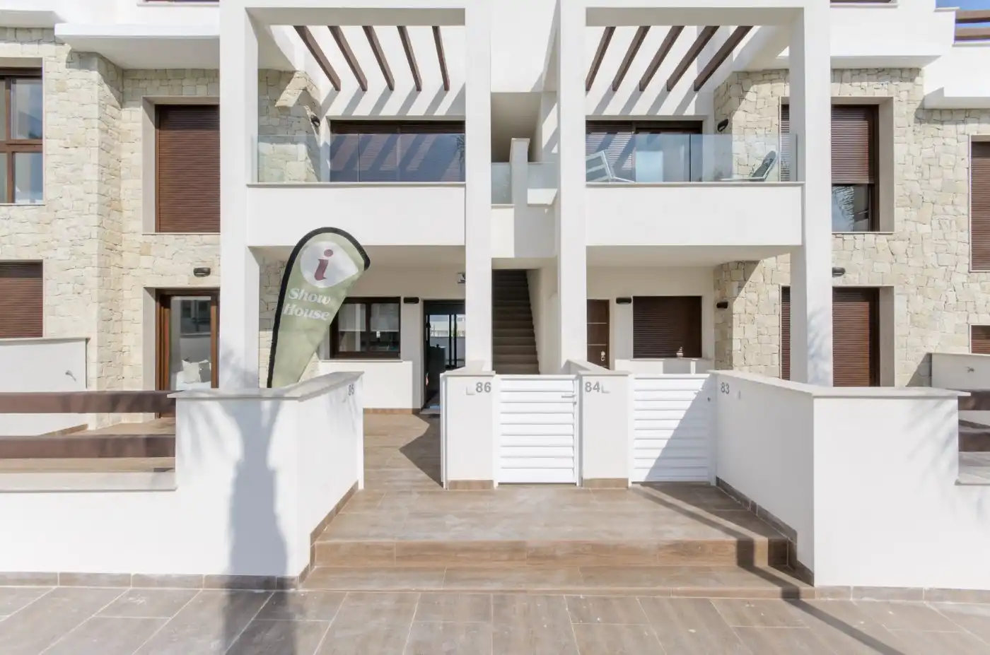 Bungalow con piscina en venta en Los Balcones - Los Altos