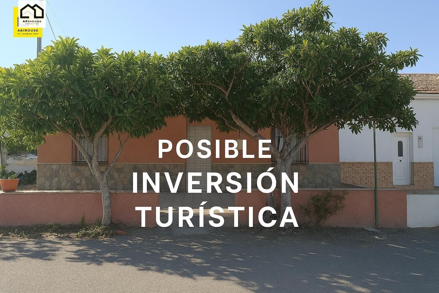 Vista exterior de Casa adosada en venda en Orihuela amb Terrassa i Traster