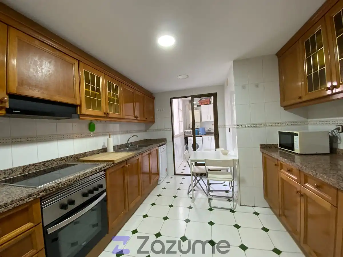 Küche von Wohnung zur Miete in Valencia mit Klimaanlage, Heizung und Terrasse