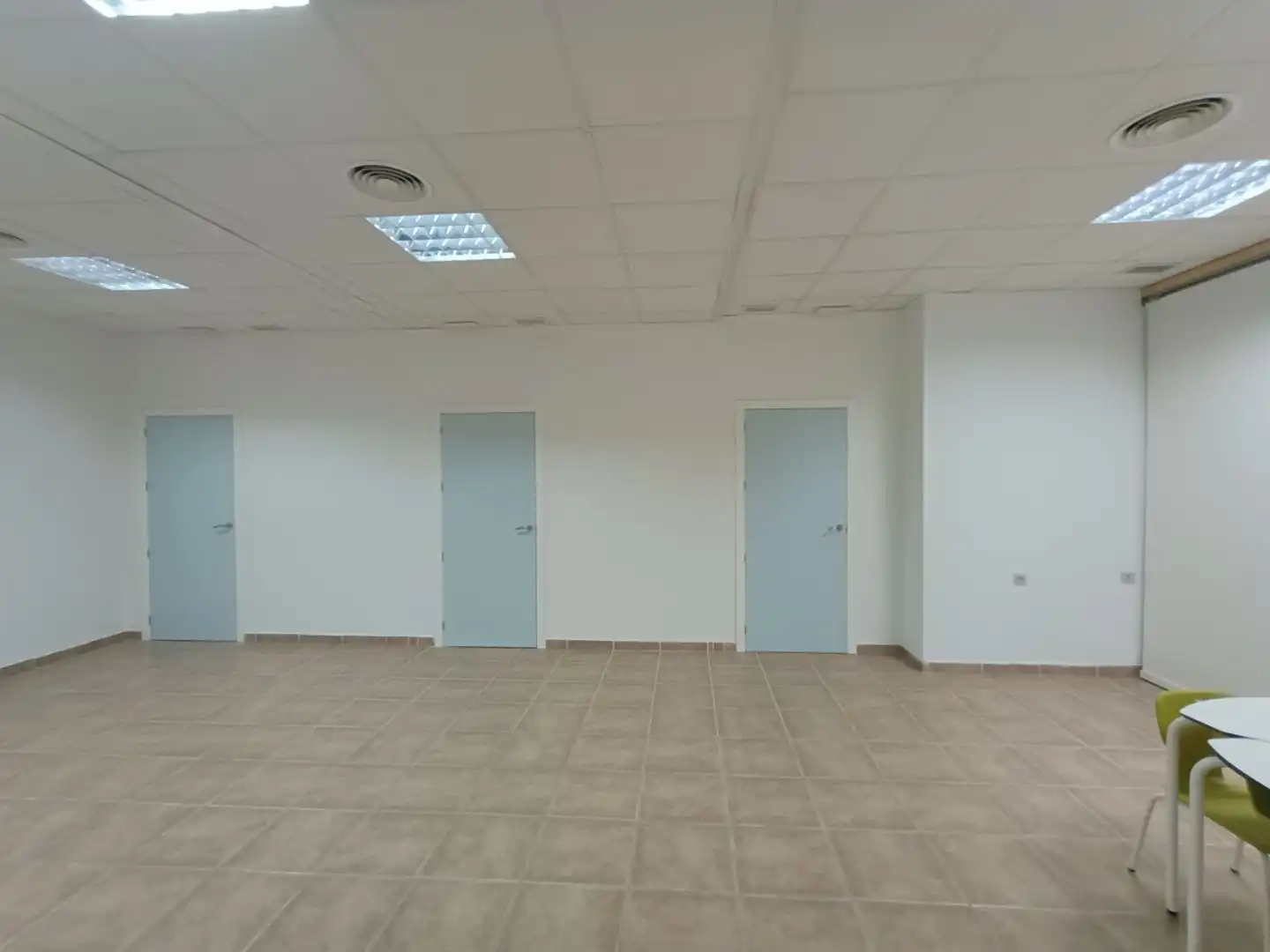 Geschaftsraum zur Miete in Pedanías Este