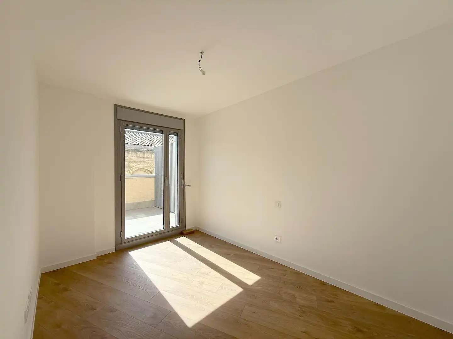 Habitación de Ático en venta en Zaragoza con Calefacción, Terraza y Trastero