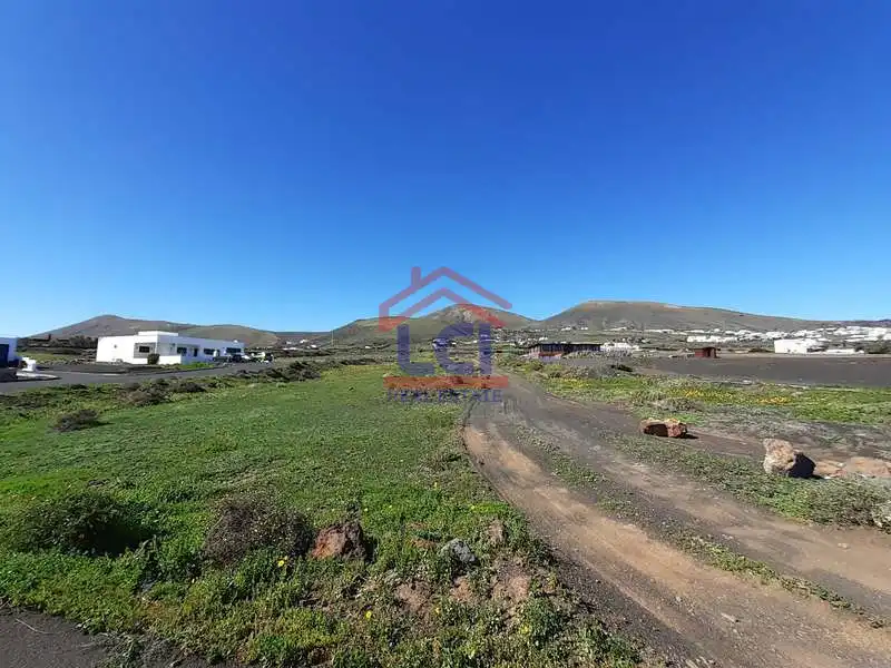 Land for sale in Tías