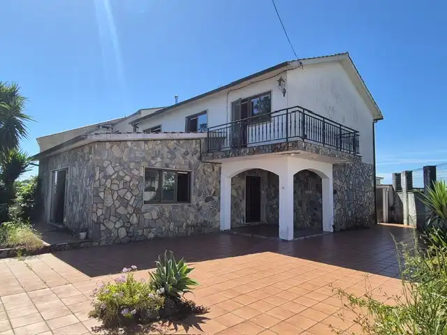 Vista exterior de Casa o chalet en venta en A Illa de Arousa , Pontevedra
