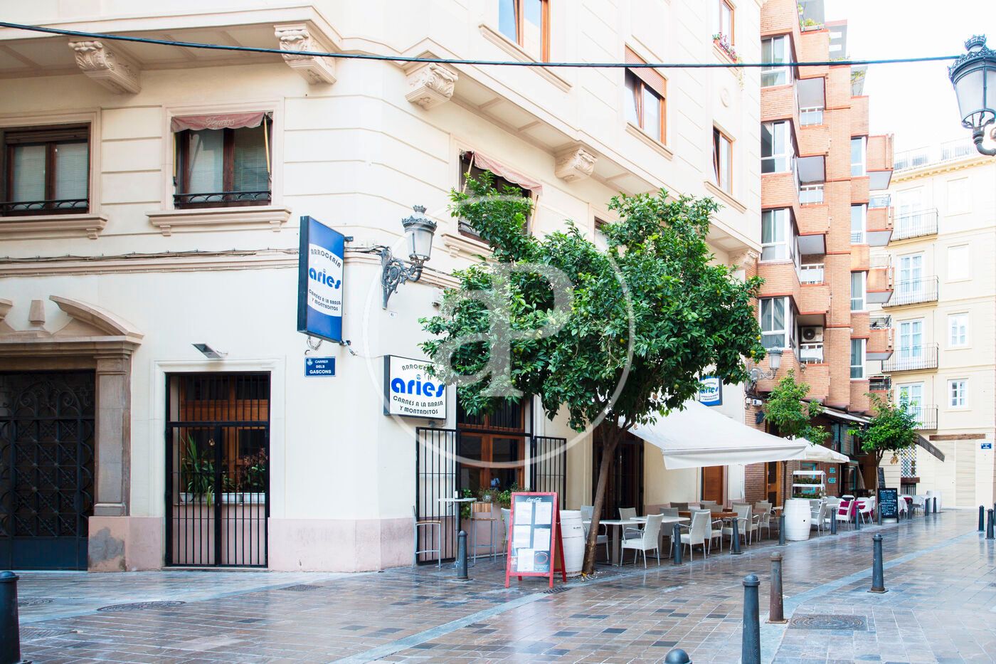 Vista exterior de Àtic en venda en  Valencia Capital amb Aire condicionat, Calefacció i Terrassa