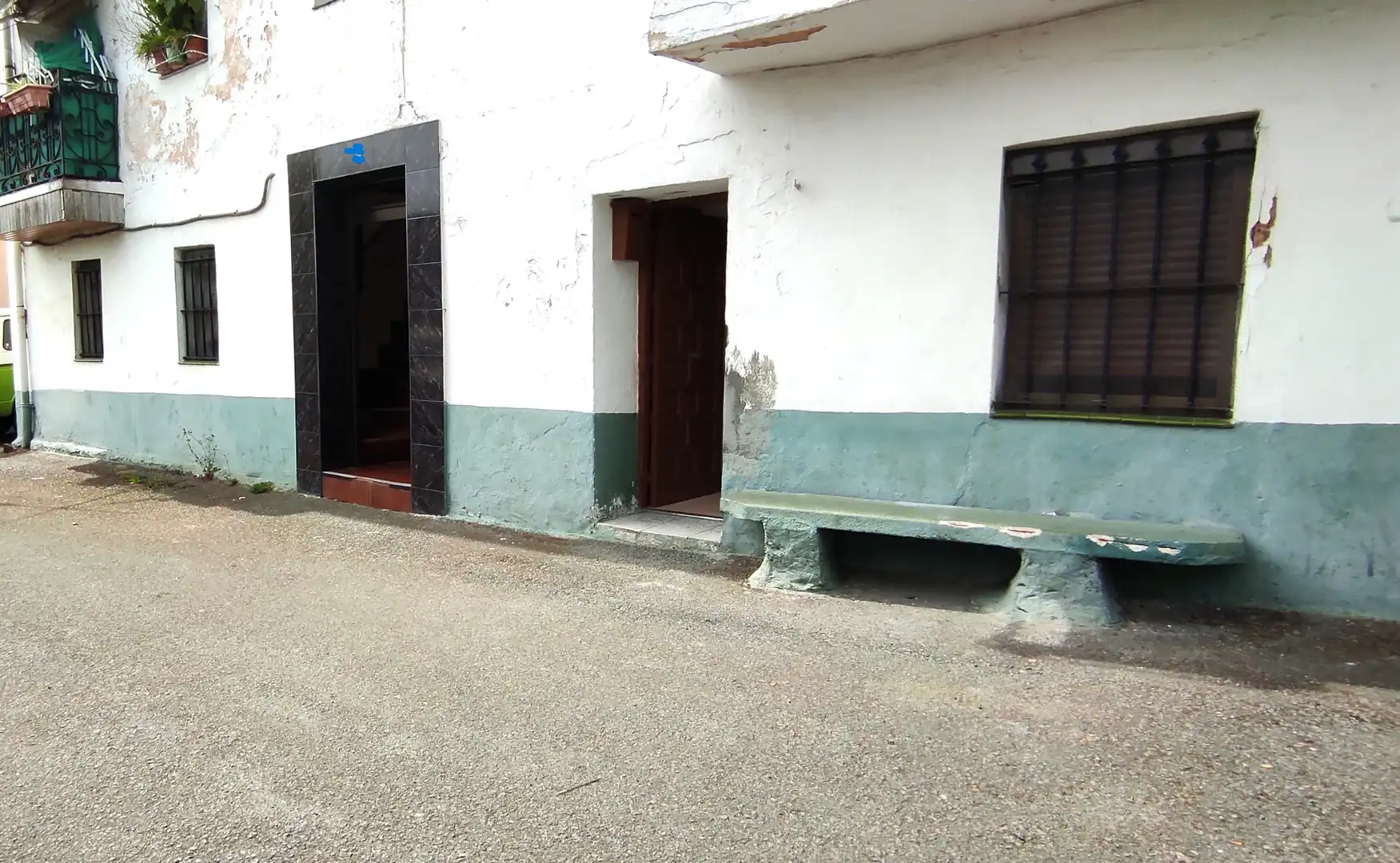 Vista exterior de Pis en venda en Valle de Trápaga-Trapagaran amb Moblat