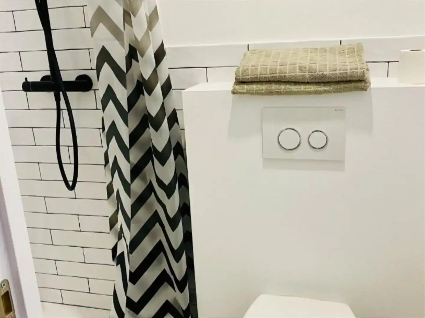 Badezimmer von Wohnung zur Miete in  Barcelona Capital