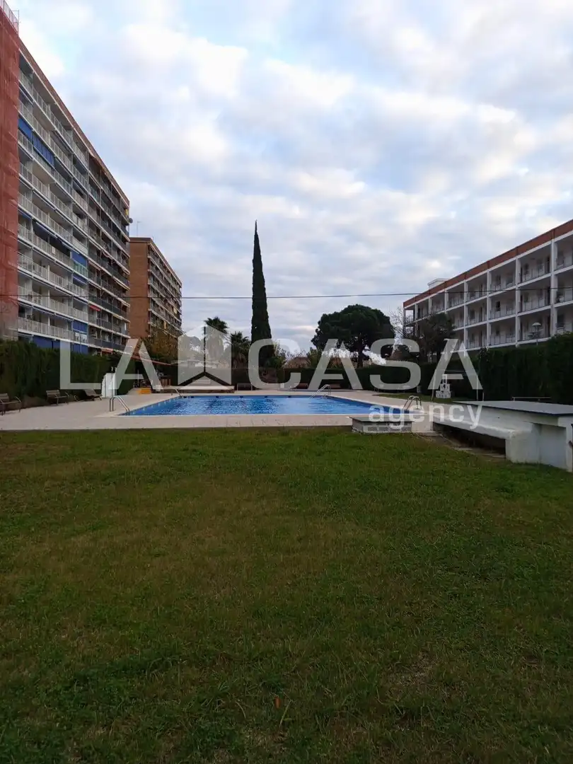 Piscina de Piso en venta en Santa Susanna con Terraza y Piscina