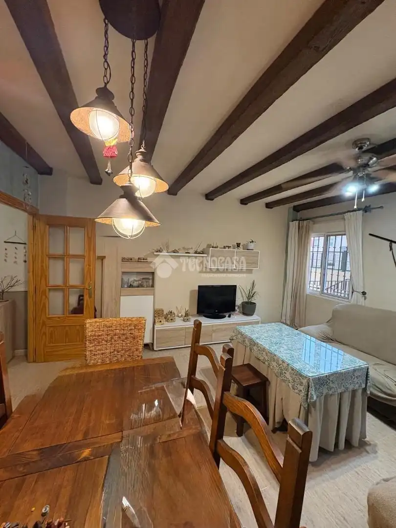 Comedor de Piso en venta en Cártama con Aire acondicionado, Amueblado y Piscina comunitaria