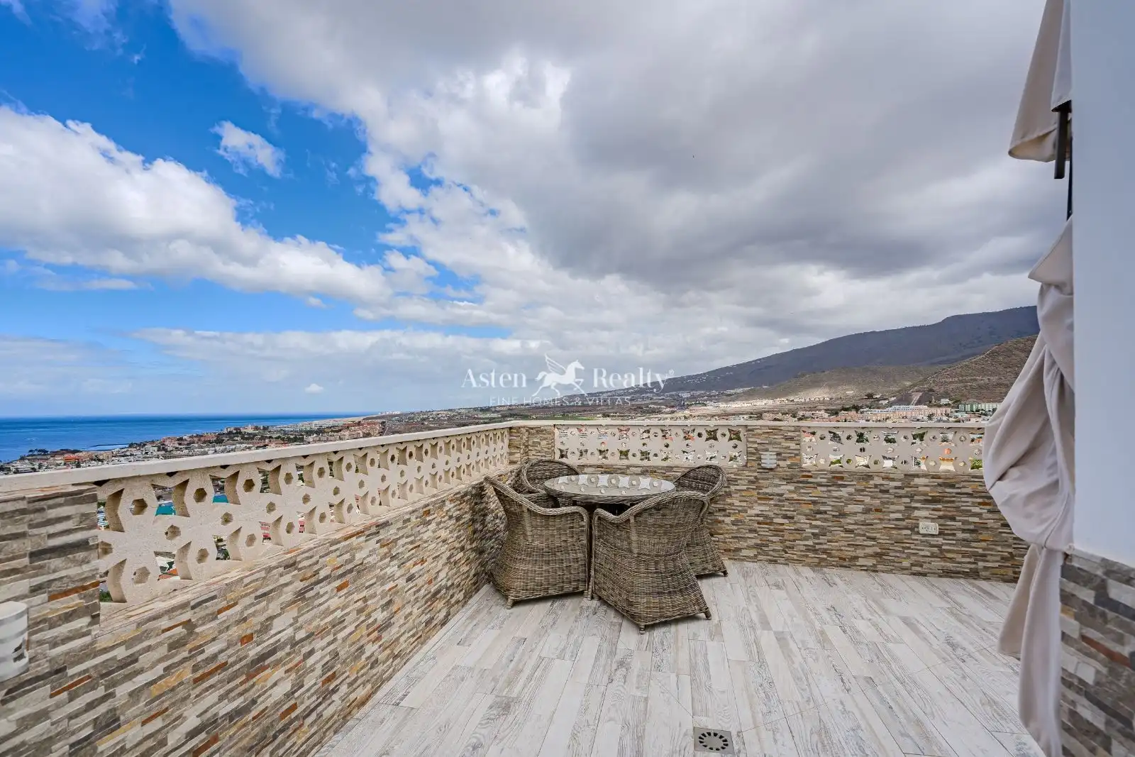 Bungalow with pool for sale in Baleares, imagen 4