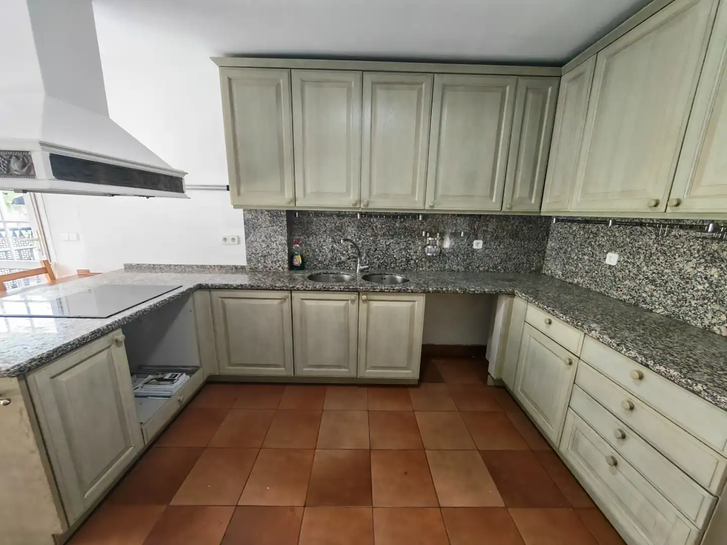 Cocina de Casa o chalet en venta en Alhaurín de la Torre con Aire acondicionado, Calefacción y Jardín privado
