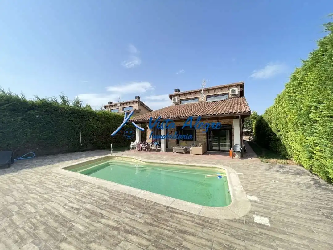 Xalet amb piscina en venda a Calle Miguel de Cervantes, imagen 7