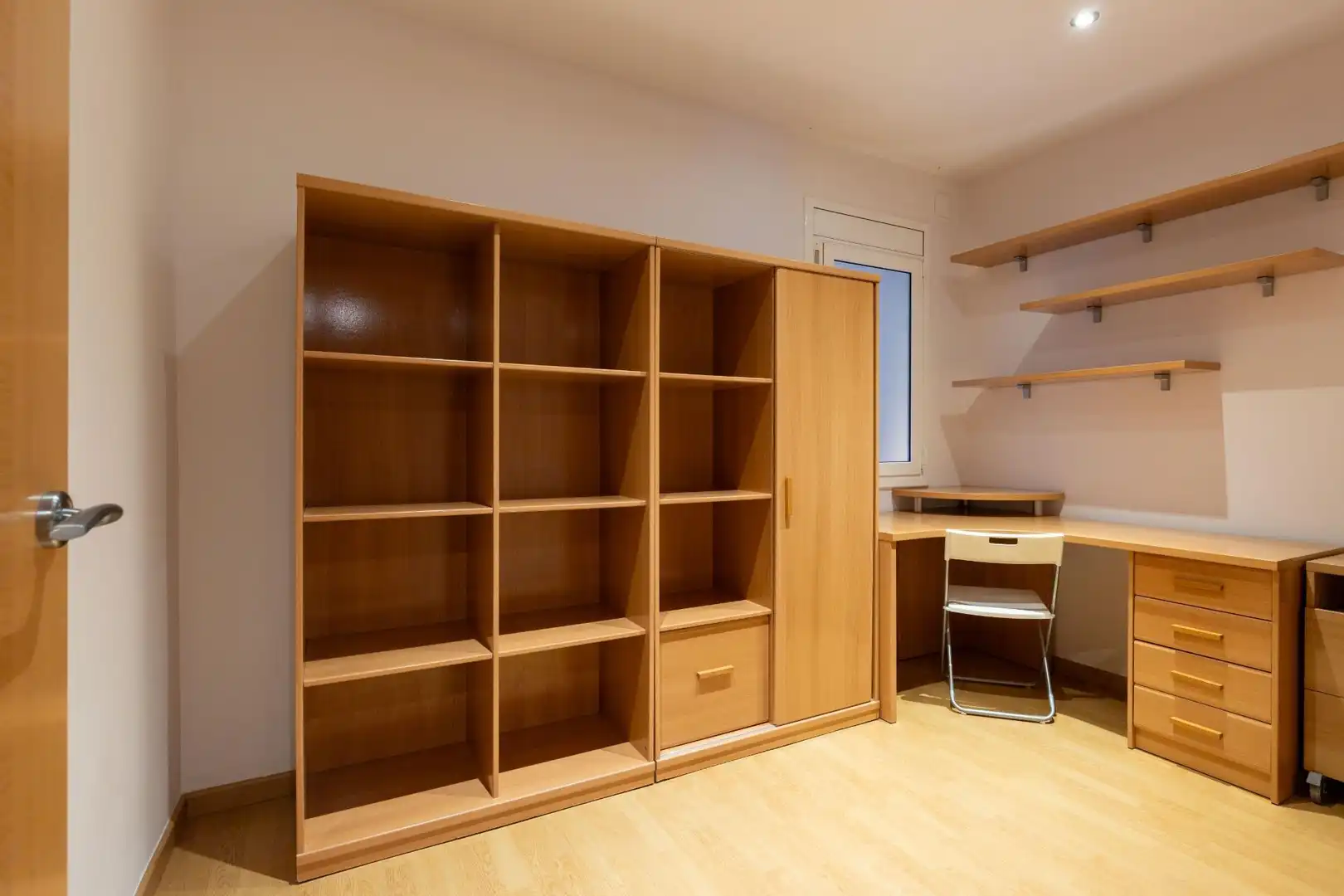 Bedroom of Flat for sale in Barcelona  with Air Conditioner, Heating and Parquet flooring