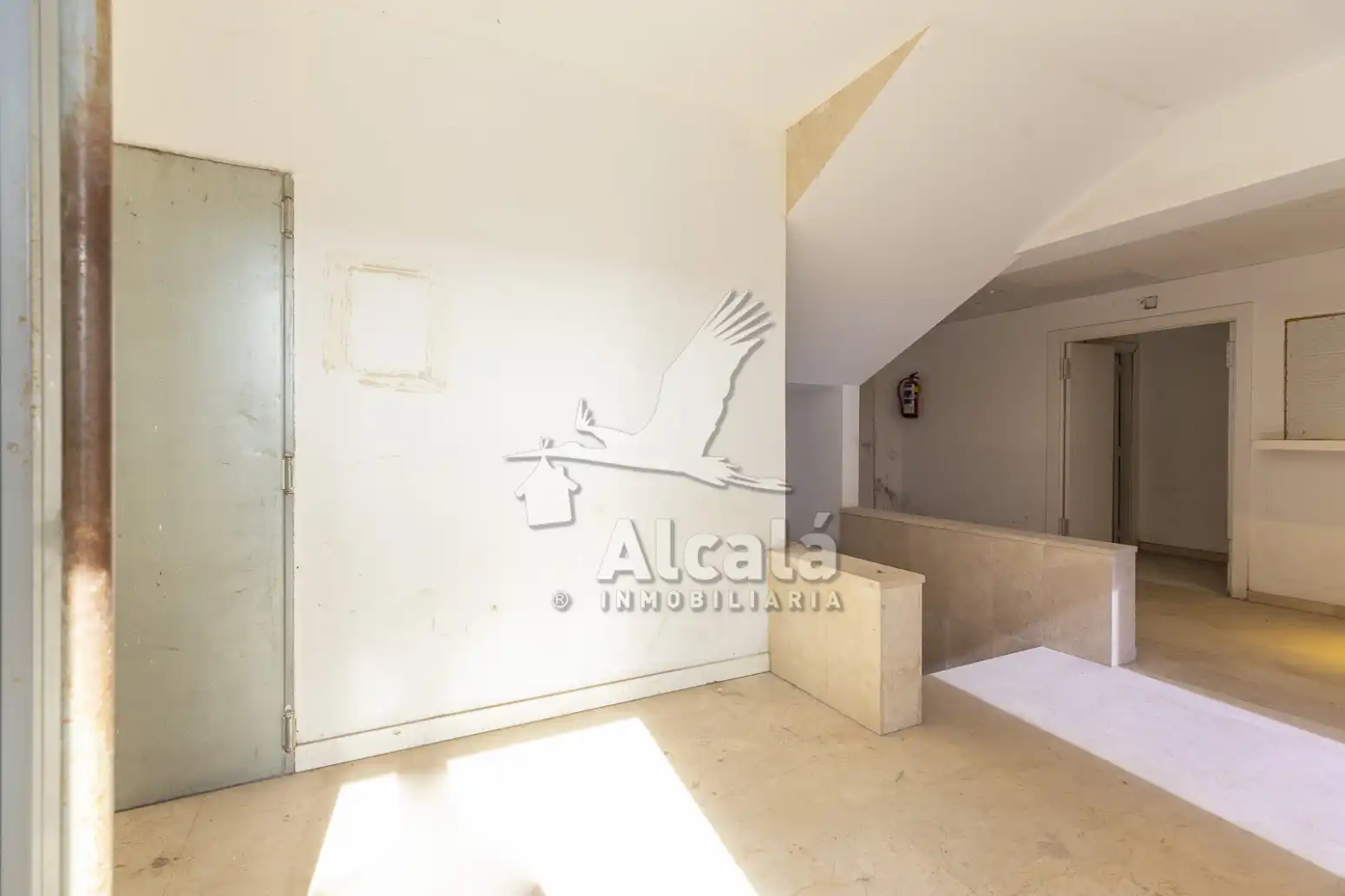 Nave industrial en venta en Alcalá de Henares