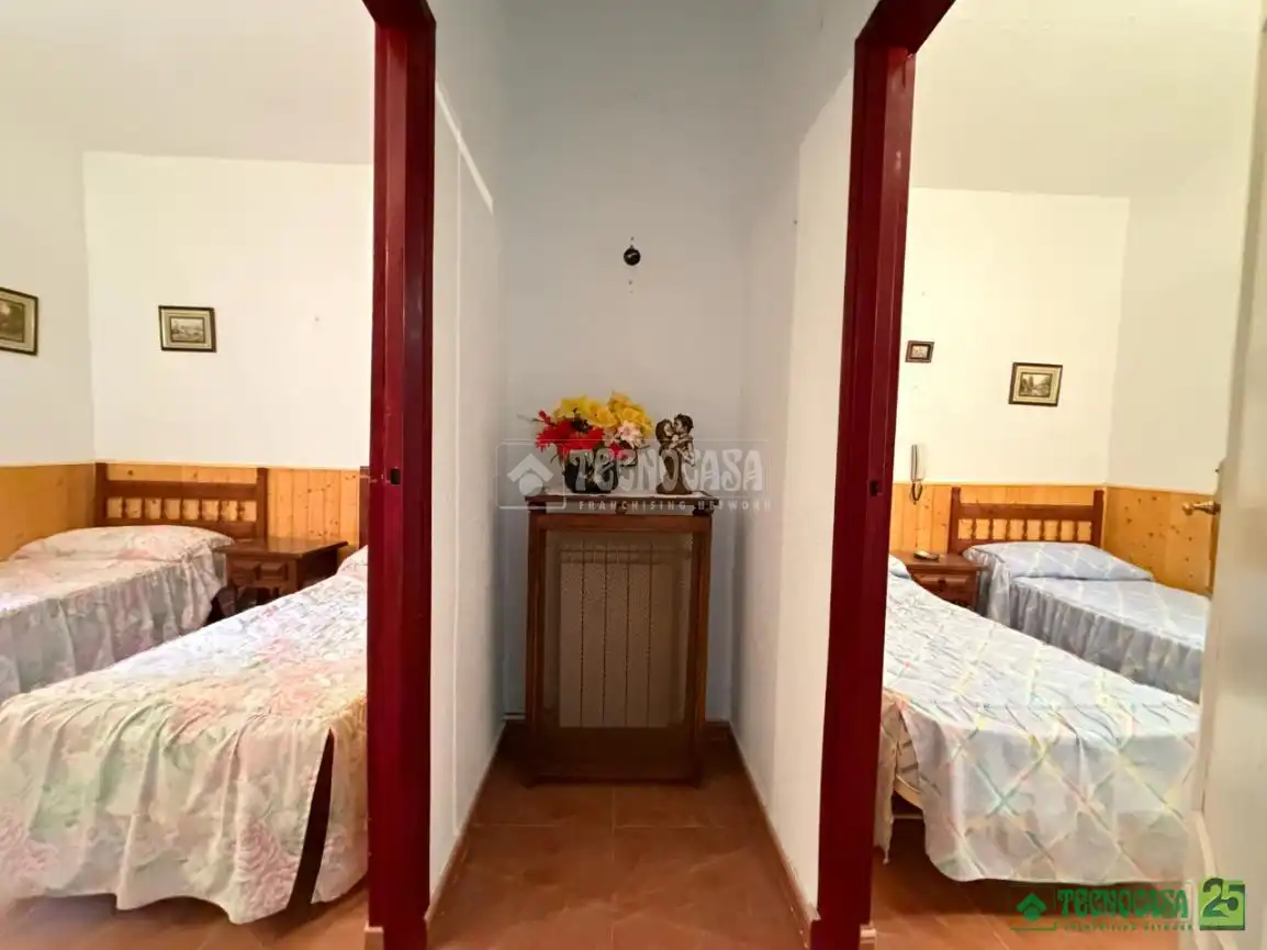 Casa o chalet en venta en Villar de Cañas con Calefacción, Piscina y Amueblado