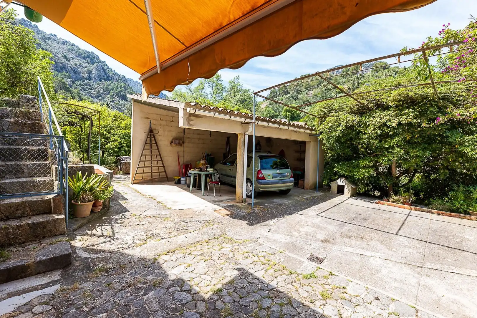 Vista exterior de Finca rústica en venda en Sóller amb Terrassa