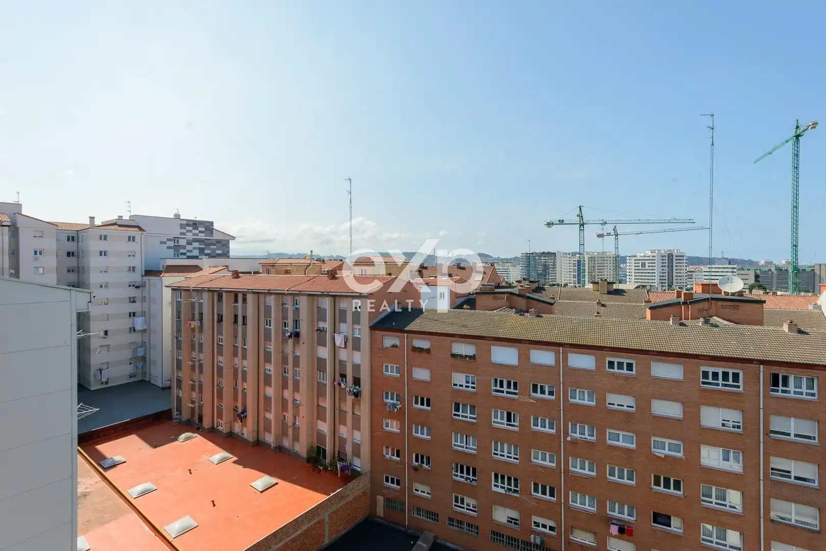 Vista exterior de Piso en venta en Gijón  con Calefacción y Amueblado