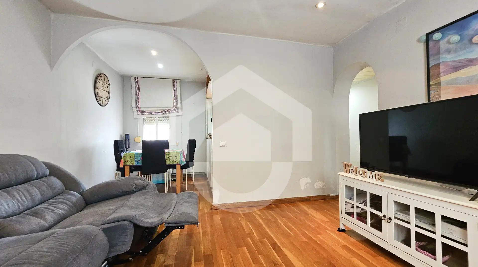 Wohnzimmer von Wohnung zum Verkauf in Barcelona mit Klimaanlage, Heizung und Parkett
