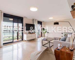 Sala d'estar de Apartament de lloguer en  Valencia Capital amb Aire condicionat, Terrassa i Balcó