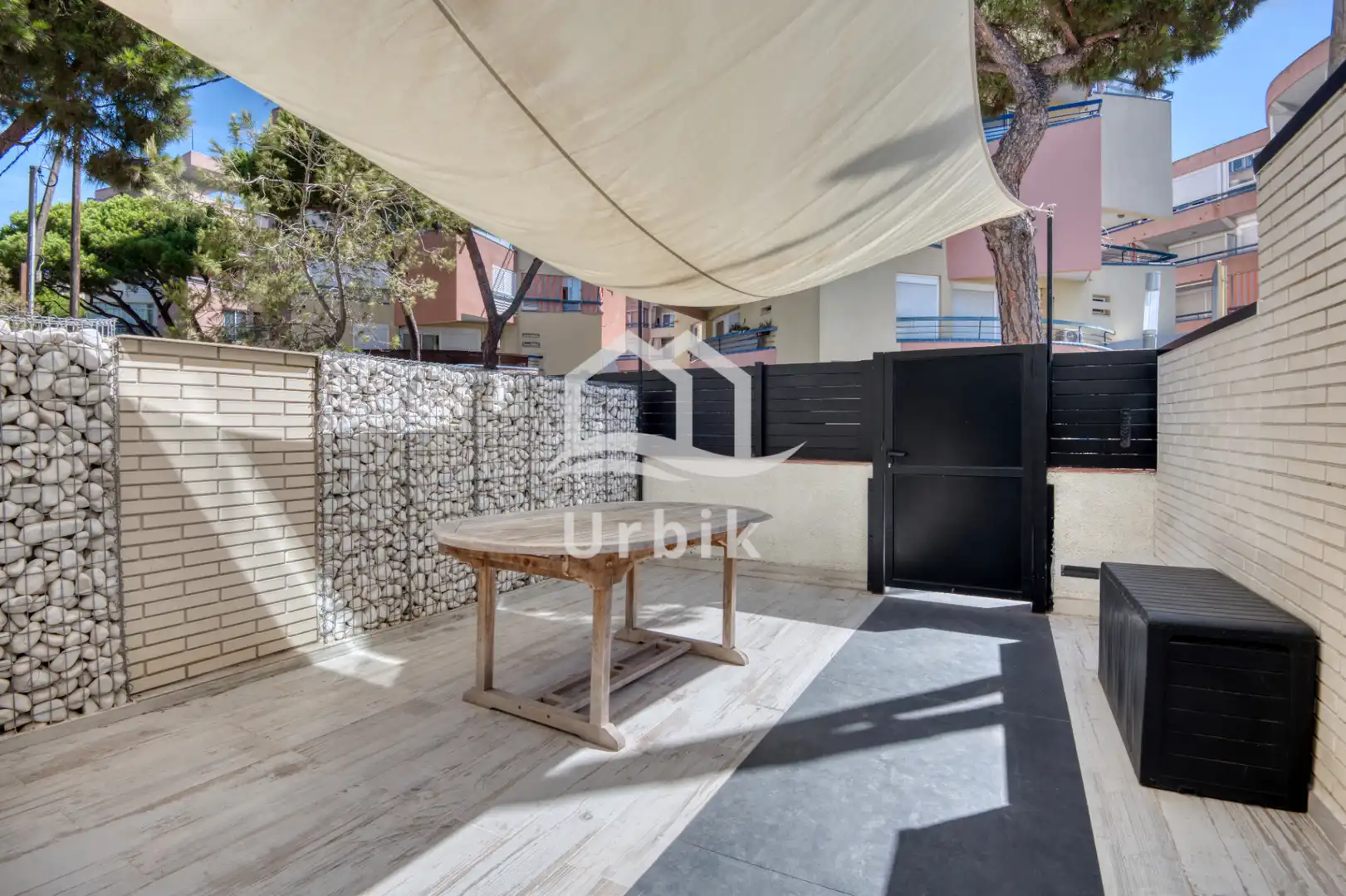 Terrasse von Einfamilien-Reihenhaus zum Verkauf in Castell d'Aro, Platja d'Aro i s'Agaró mit Klimaanlage, Heizung und Terrasse