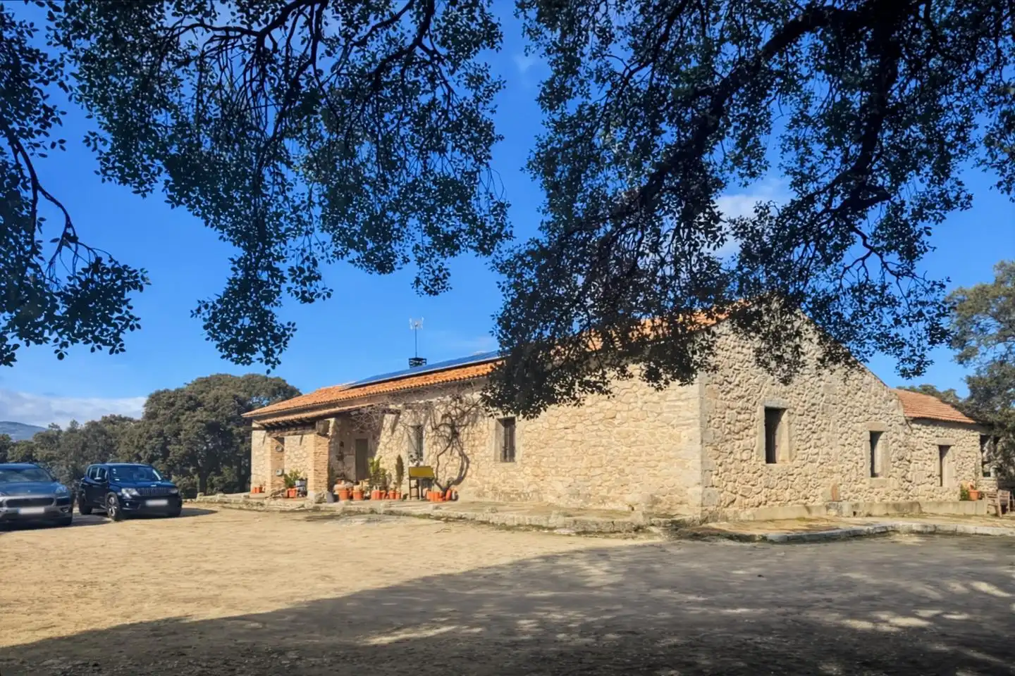 Außenansicht von Country house zum Verkauf in Colmenarejo mit Privatgarten