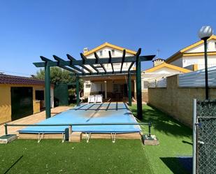 Piscina de Casa o xalet en venda en Castellón de la Plana / Castelló de la Plana amb Aire condicionat, Terrassa i Piscina