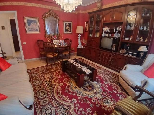 Piso en Venta en Calle Marqués de la Ensenada en Residencia