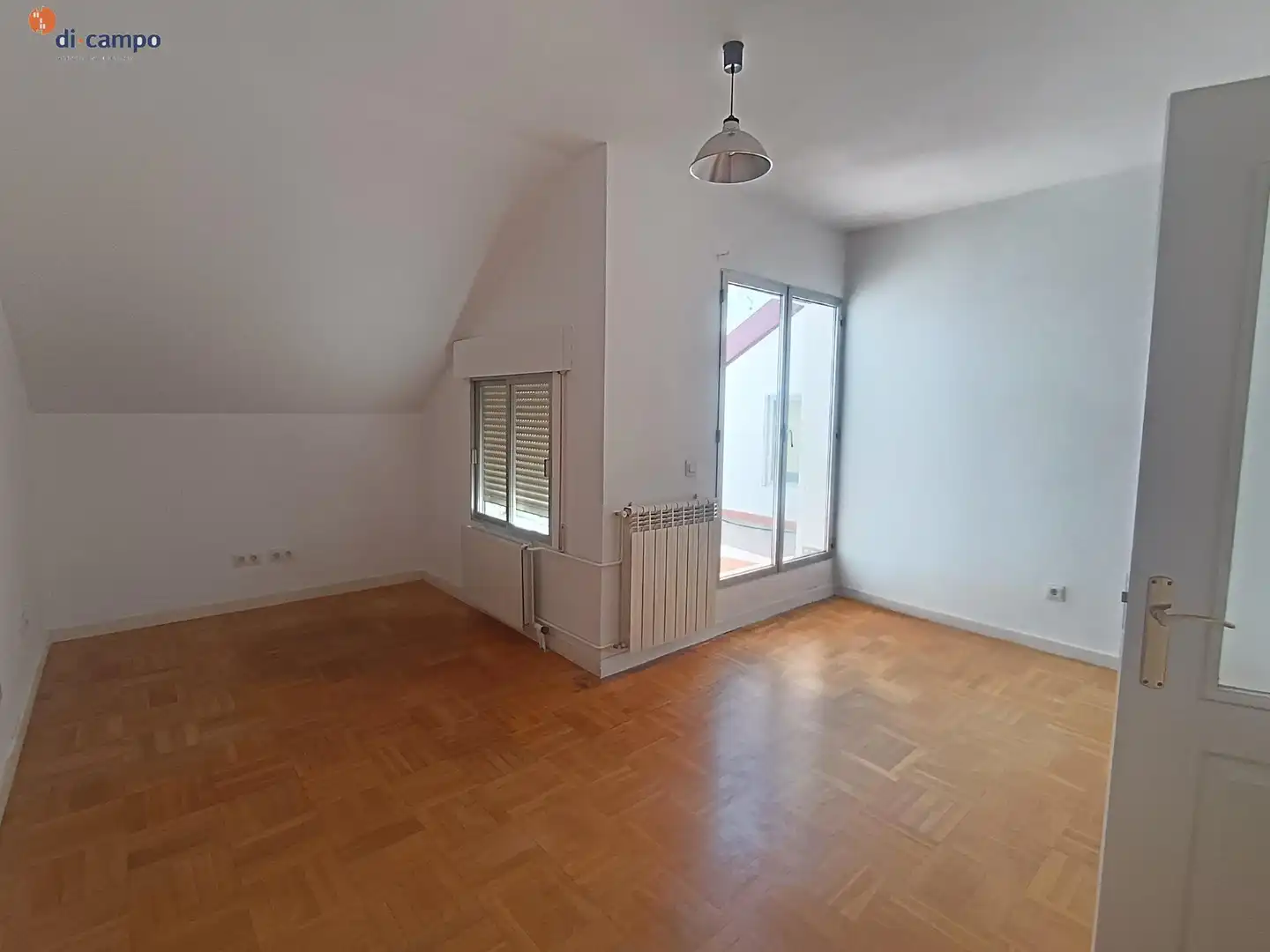 Living room of Attic for rent in Valladolid  with Heating, Terrace and Storage room