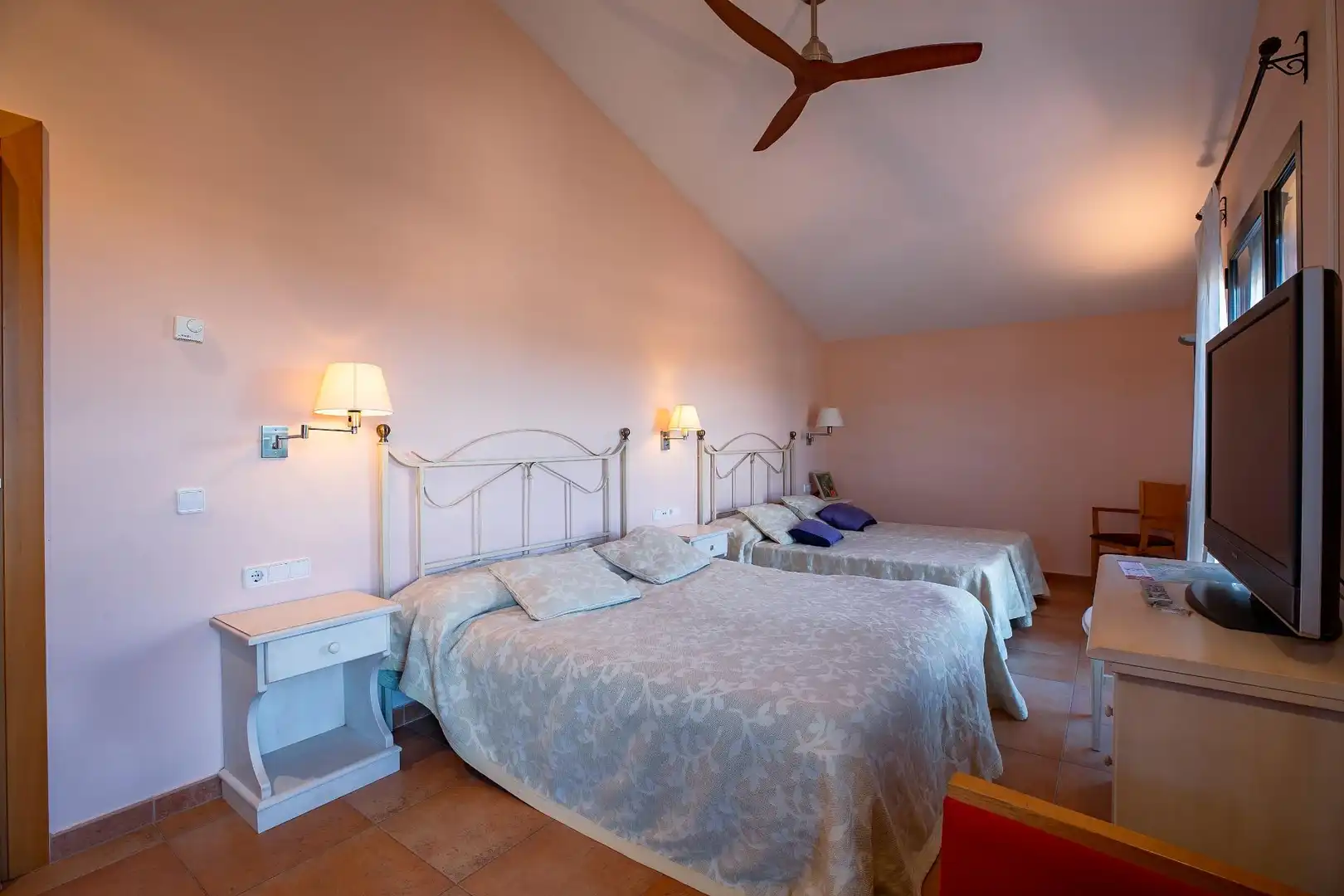 Habitación de Edificio en venta en Bierge