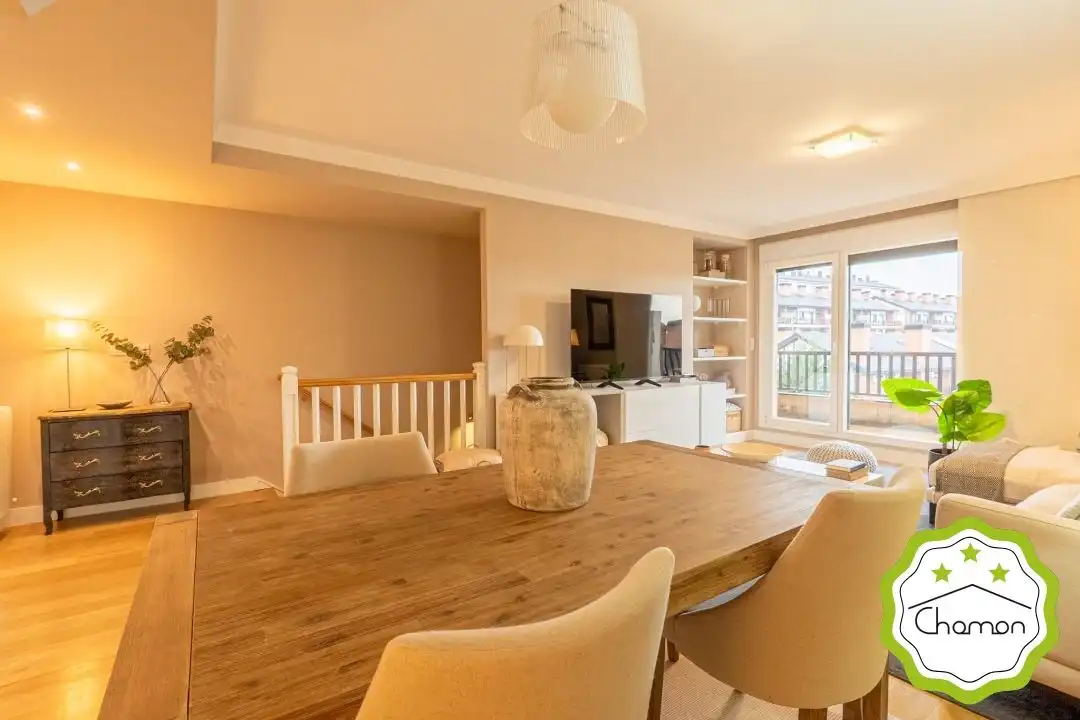Comedor de Casa adosada en venta en Bilbao  con Calefacción, Jardín privado y Terraza