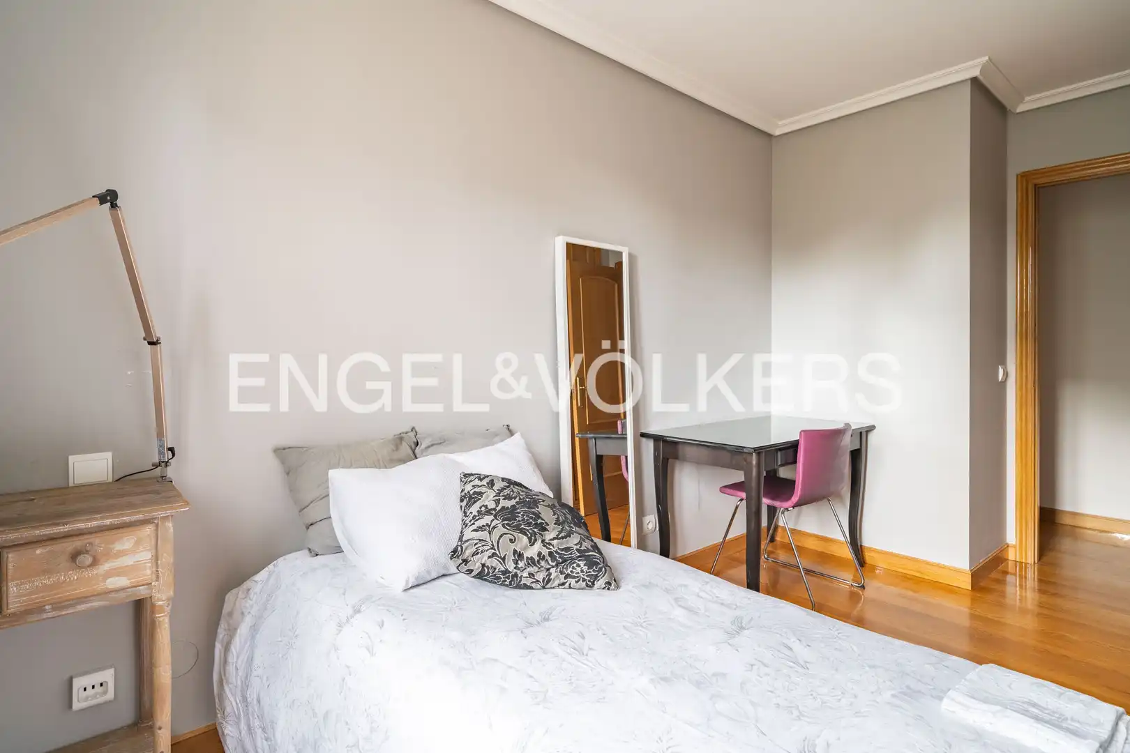 Ático en venta en Calle Hermanas Bronte, La Pereda