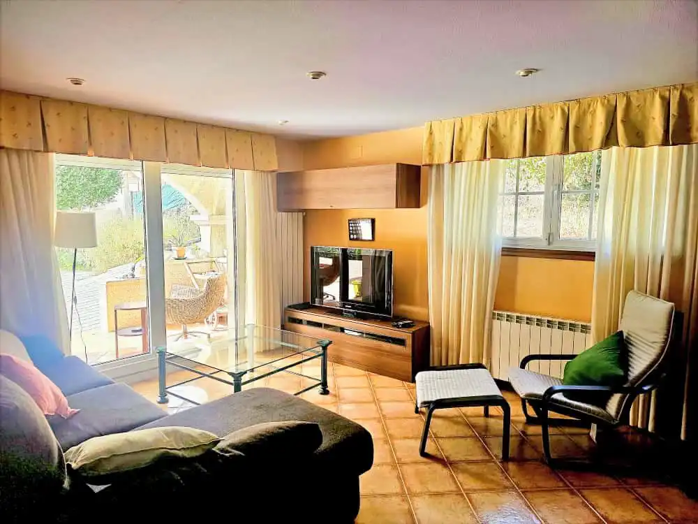 Living room of Houses for rent in Cangas   with Heating, Private garden and Terrace