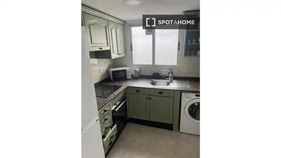 Cocina de Piso de alquiler en Valencia con Aire acondicionado, Calefacción y Amueblado
