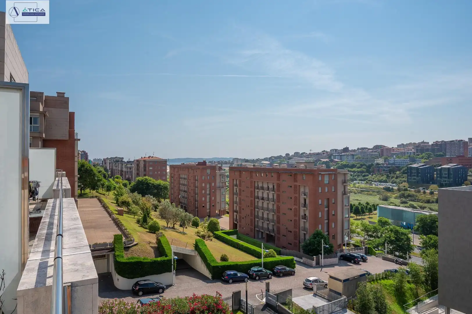 Außenansicht von Dachboden zum Verkauf in Santander mit Heizung, Privatgarten und Parkett