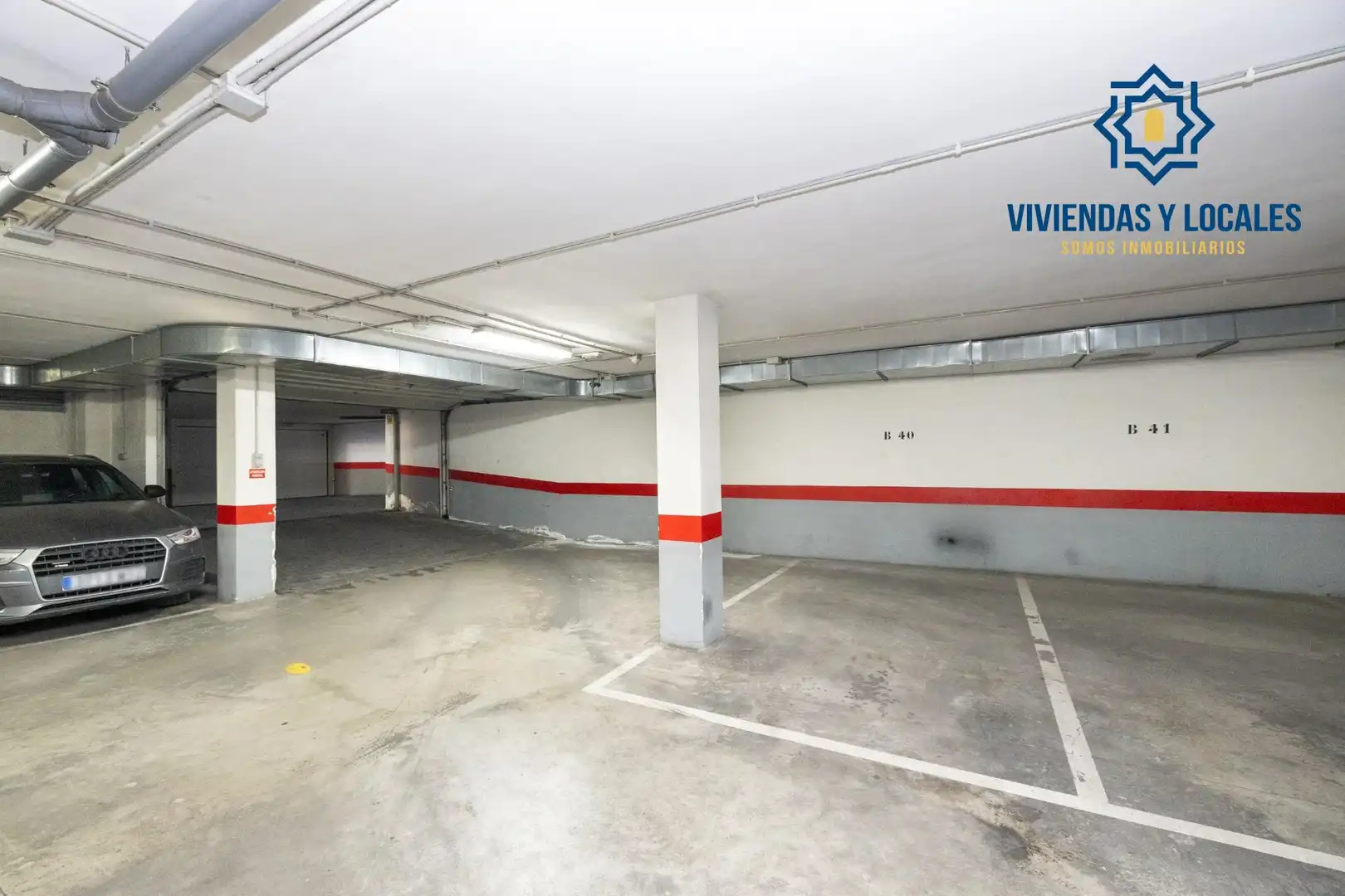 Parking of Ground floor for sale in Granada  with Air Conditioner, Heating and Private garden