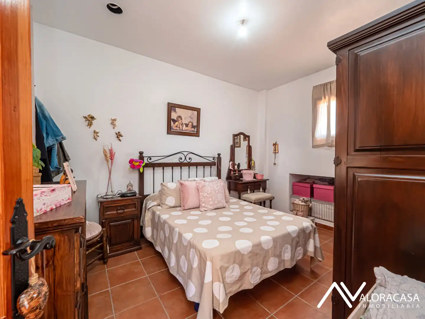 Dormitori de Casa adosada en venda en Pizarra amb Aire condicionat, Moblat i Forn