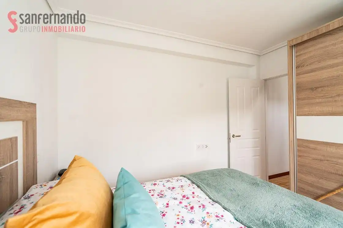 Dormitori de Casa o xalet en venda en Campoo de Enmedio amb Calefacció, Jardí privat i Terrassa