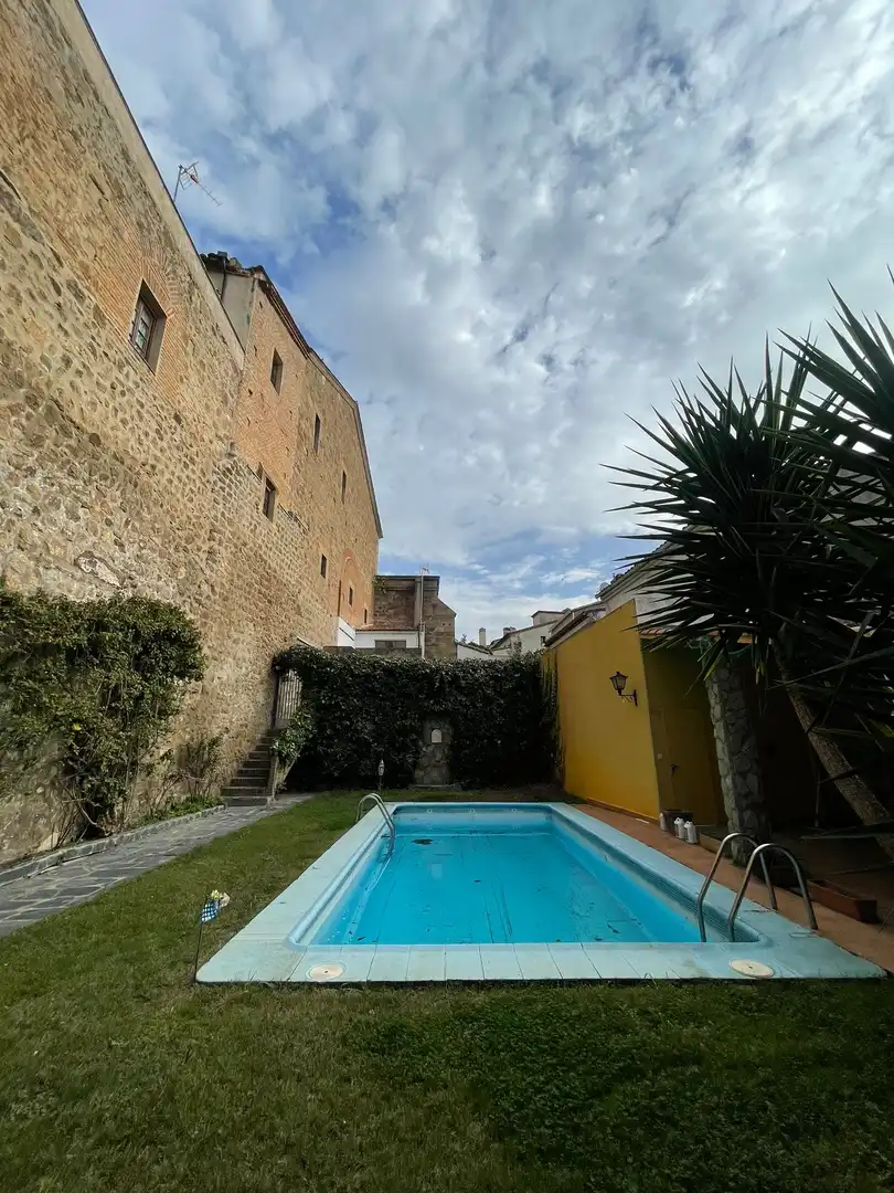 Piscina de Casa o xalet en venda en Plasencia amb Aire condicionat, Calefacció i Jardí privat