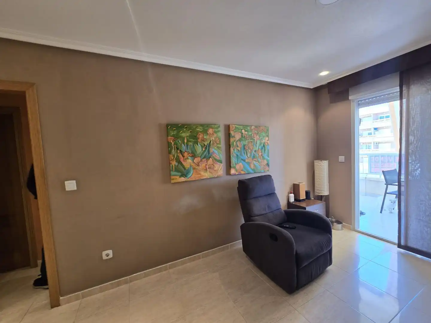 Sala d'estar de Apartament en venda en Santa Pola amb Aire condicionat i Moblat