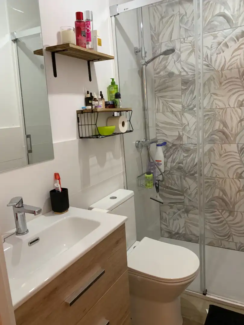 Bany de Casa o xalet en venda en Vallirana amb Aire condicionat, Calefacció i Jardí privat