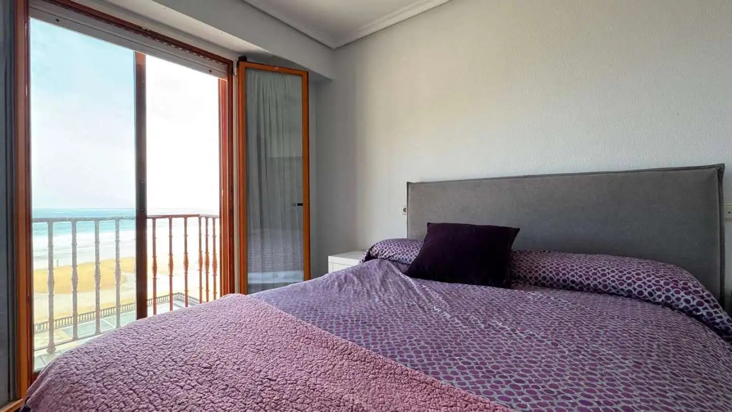 Bedroom of Flat for sale in Zarautz  with Heating, Storage room and Balcony