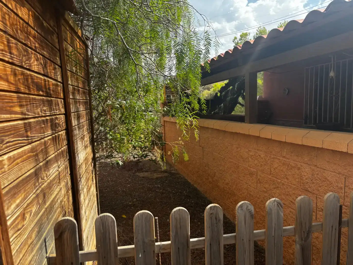 Vista exterior de Pis en venda en Pechina amb Jardí privat, Piscina i Moblat