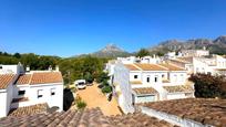 Exterior view of Single-family semi-detached for sale in L'Alfàs del Pi  with Air Conditioner, Terrace and Storage room