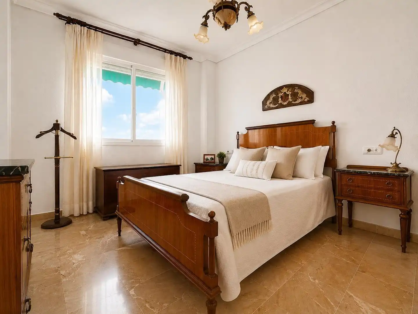 Schlafzimmer von Wohnung zum Verkauf in Córdoba mit Heizung, Privatgarten und Terrasse